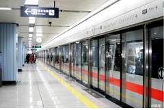 位于光谷大街取达新交汇